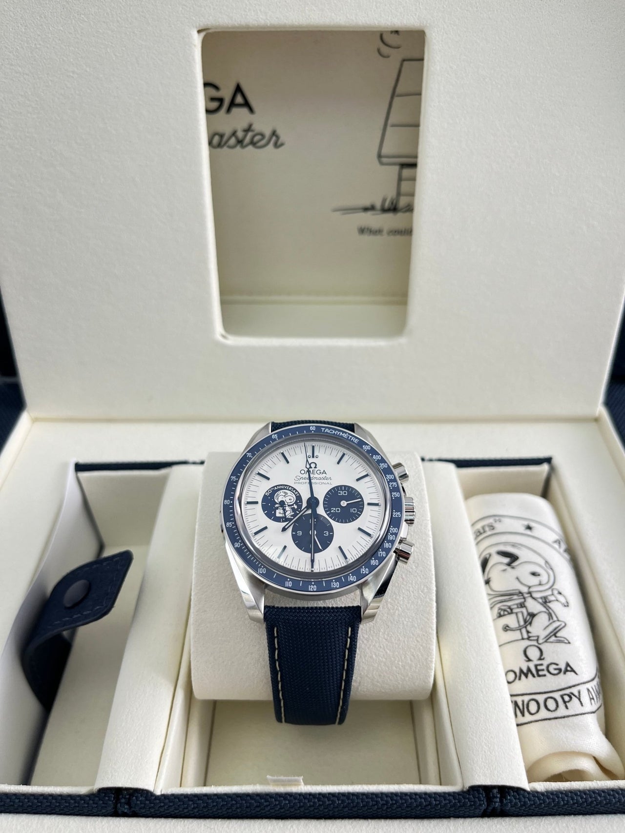 Omega Speedmaster Snoopy