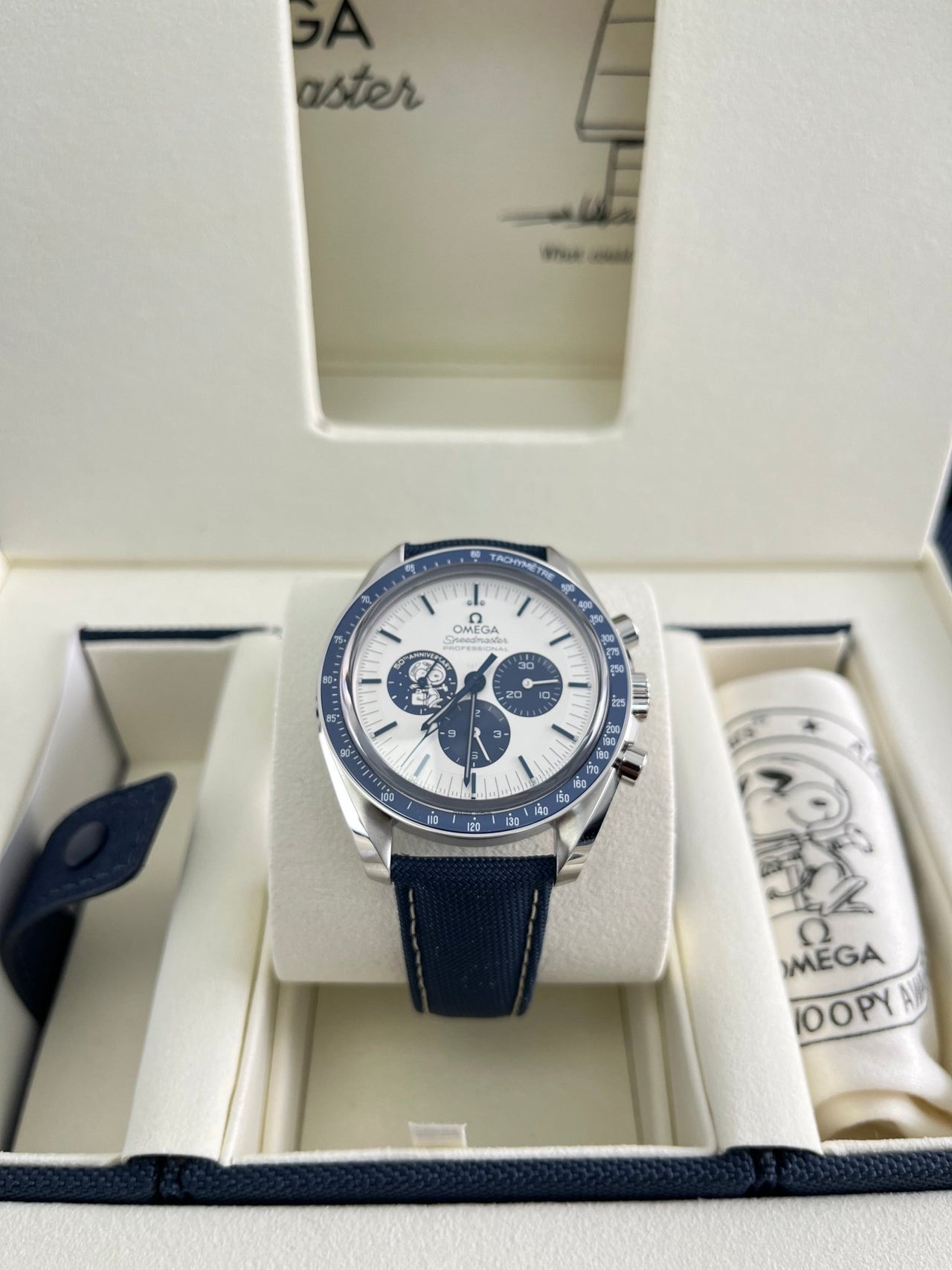 Omega Speedmaster Snoopy